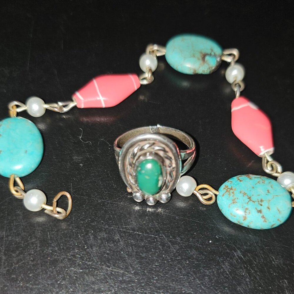 GENIUNE TURQUOISE RING, SET in SILVER and  BRACELET with FAUX STONE ACCENTS - Picture 3 of 9